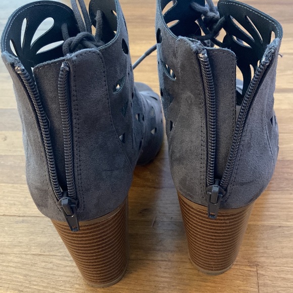 *last chance!!* Rampage | Women’s suede grey lace-up heels - Picture 16 of 16